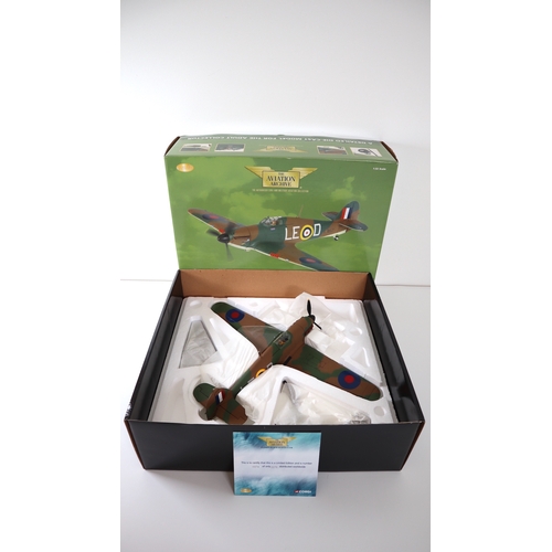 147 - Corgi Aviation Archive AA35505 Hawker Hurricane MK1 Douglas Bader 1940 1:32 Limited Edition 0874 / 2... 