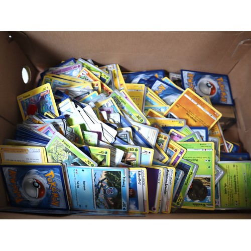 199 - Pokemon TCG - Large quantity of Bulk Pokemon Cards from various Sword & Shield & Scarlet & Violet Se... 