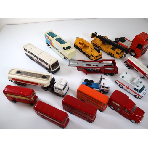 118 - A collection of Die-cast commercial vehicles and buses - Corgi, Majorette, Matchbox etc