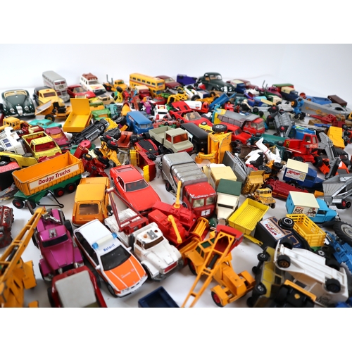 119 - A large quantity of die-cast model cars / vehicles from Corgi, Matchbox, Whizzwheels + others