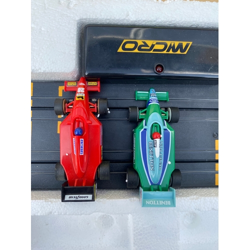 219 - Cars carrera Go and Micro scalextric ferrari F1