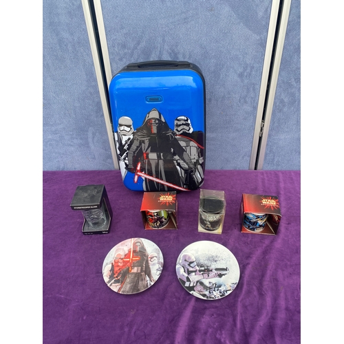 234 - Star ward suitcase and collectable mugs/plates