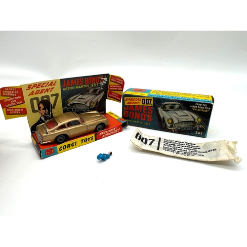 250 - Corgi Toys - 261 James Bond Aston Martin in box