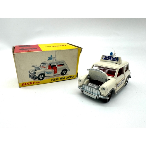 265 - Dinky Toys - 250 Police Mini Cooper in box