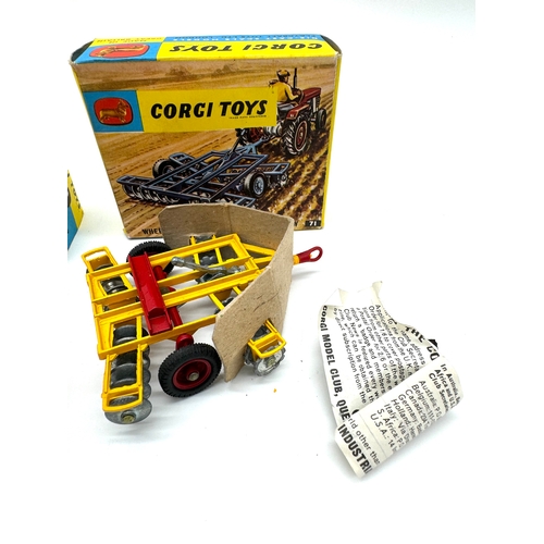 270 - Dinky / Corgi Toys - 305 David Brown Tractor, 62 Farm Tipper Trailer, 71 Wheel Controlled Tandem Dis... 