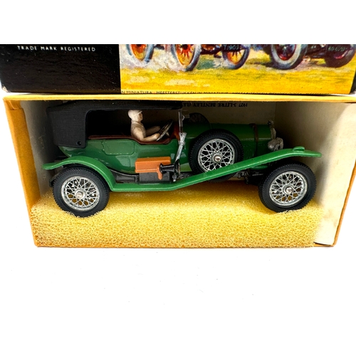 272 - Dinky / Corgi Toys - Mini Moke, 9001 1927 Bentley, Fourgonnette Postale 2 CV Citroen in boxes