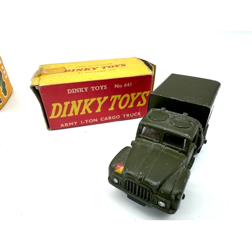 273 - Dinky Toys / Airfix - H0-00 Scales 6x6 Truck & D.U.K.W, No 641 Army I-TON Cargo Truck + 670 Armoured... 