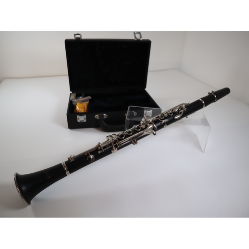 8 - Marque Clarinet in hard case