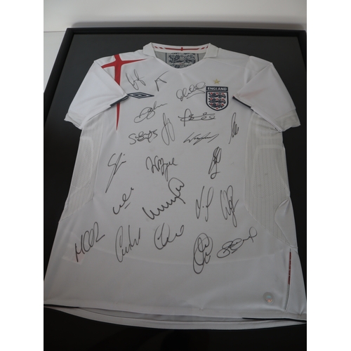 154 - Football - England 2006 Home Jersey Signed by Players inc Frank Lampard, Michael Owen + others Frame... 