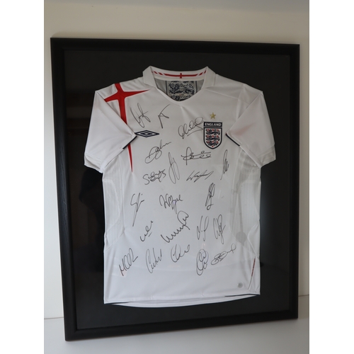 154 - Football - England 2006 Home Jersey Signed by Players inc Frank Lampard, Michael Owen + others Frame... 