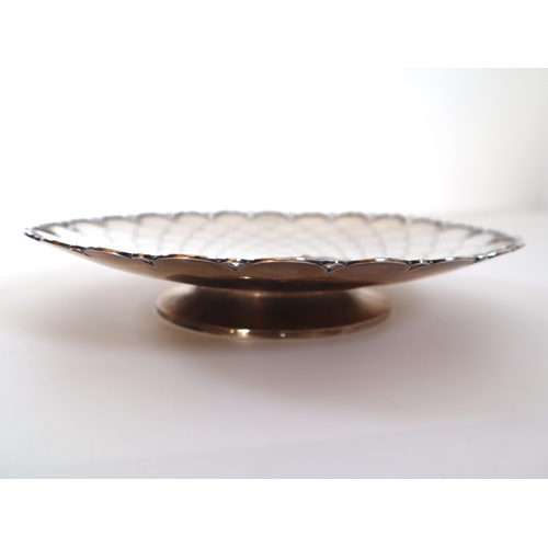 129 - Mappin & Webb Sterling Silver Fruit Dish Sheffield 1932 25cm - 553g