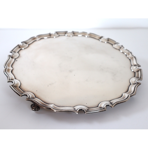 130 - Harrods Sterling Silver Footed Pie Crust Salver by Harrods Ltd London 1933 - 30cm - 1017g