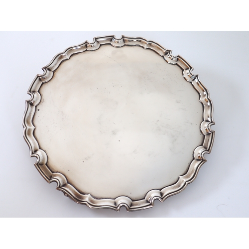 130 - Harrods Sterling Silver Footed Pie Crust Salver by Harrods Ltd London 1933 - 30cm - 1017g