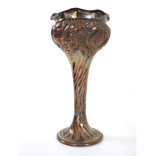 132 - Pair of weighted Sterling Silver Repoussé Goblets by  M Bros Birmingham 1921 - 19cm - 501g