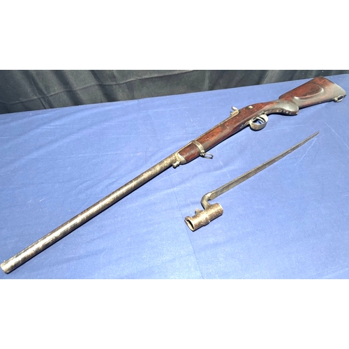 206 - 19th century percussion cavalry carbine with bayonet