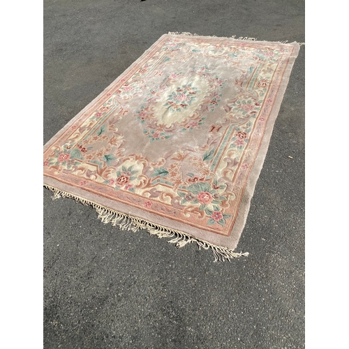 791 - Large rug.