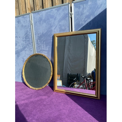 800 - Two gilt framed mirrors.