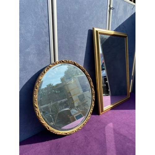 800 - Two gilt framed mirrors.