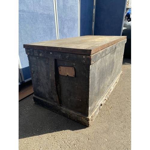 821 - Large wooden tool chest and contents