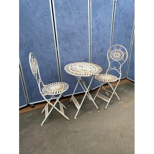 829 - Vintage Wrought Iron foldable garden table and chairs