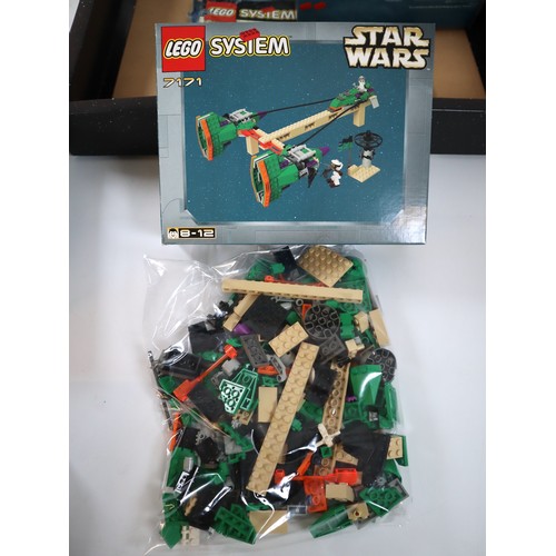 41 - LEGO Star Wars - 7171 Mos Espa Podrace + 7113 Tusken Raider Encounter - Boxed Complete