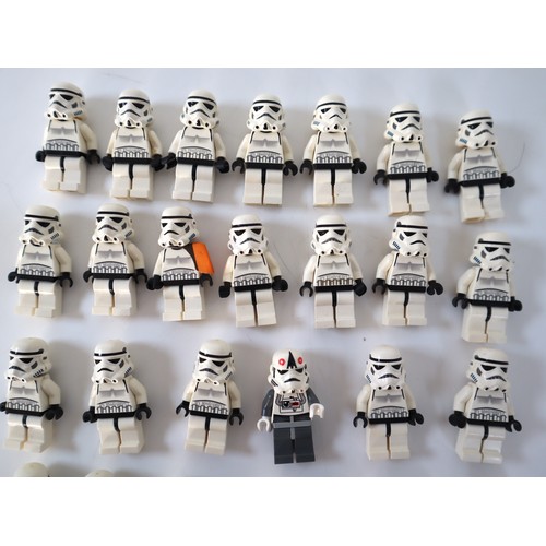 51 - LEGO Star Wars Minifigures - Stormtroopers sw0036b, AT AT Driver sw0177