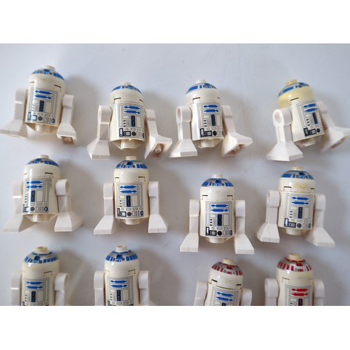 52 - LEGO Star Wars Minifigure - R2-D2 sw0028 , C2-B5 & R5-D4