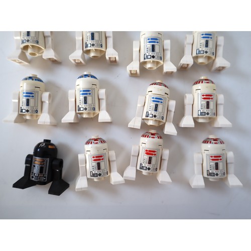 52 - LEGO Star Wars Minifigure - R2-D2 sw0028 , C2-B5 & R5-D4