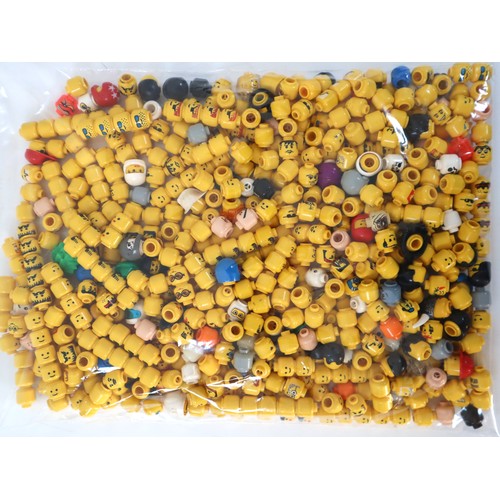 72 - LEGO Minifigures - Bundle of loose Minifigure heads from various sets from last 30 years