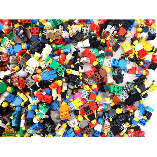 77 - LEGO Minifigures - Huge Bundle of various figures from various sets from last 30+ years approximatly... 