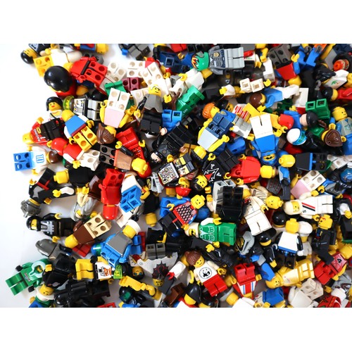 77 - LEGO Minifigures - Huge Bundle of various figures from various sets from last 30+ years approximatly... 