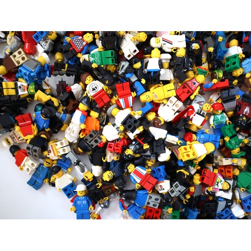 77 - LEGO Minifigures - Huge Bundle of various figures from various sets from last 30+ years approximatly... 