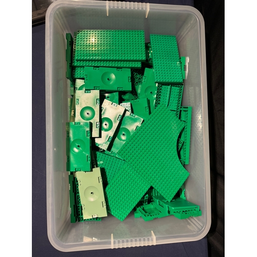 102 - LEGO - Bulk Box of sorted green base plates / Loose Pieces - 4kg