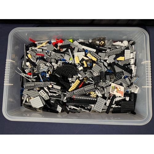 104 - LEGO - Bulk Box of sorted Loose Pieces - 6 kg