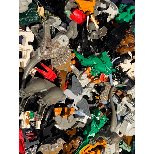 107 - LEGO - Bulk Box of Dragons, Dinosaurs, Horses & other animals from the past 30 years - 5kg