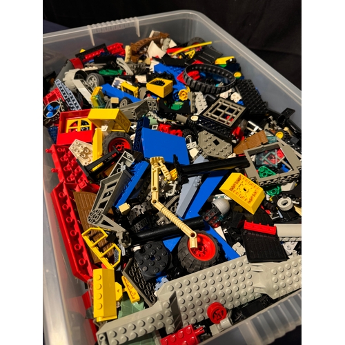 113 - LEGO - Bulk Box of Assorted Loose Pieces - 8kg