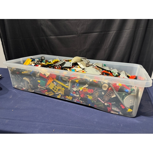 114 - LEGO - Bulk Box of Sorted Assorted Loose Pieces - 11kg