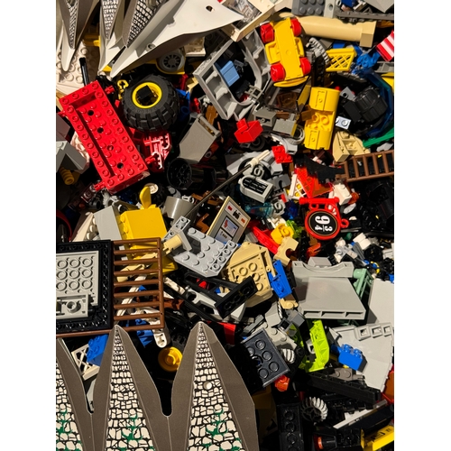 114 - LEGO - Bulk Box of Sorted Assorted Loose Pieces - 11kg