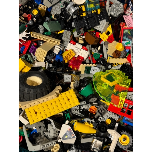 114 - LEGO - Bulk Box of Sorted Assorted Loose Pieces - 11kg