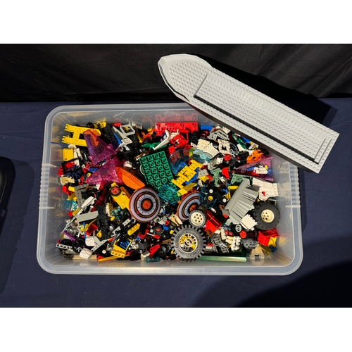 120 - LEGO - Bulk Box of Assorted Loose Pieces - 7.5kg