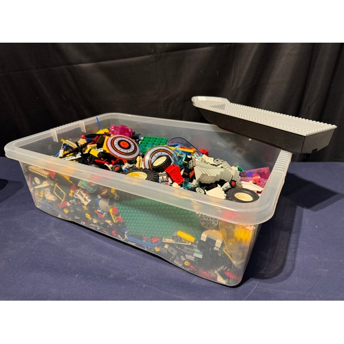 120 - LEGO - Bulk Box of Assorted Loose Pieces - 7.5kg