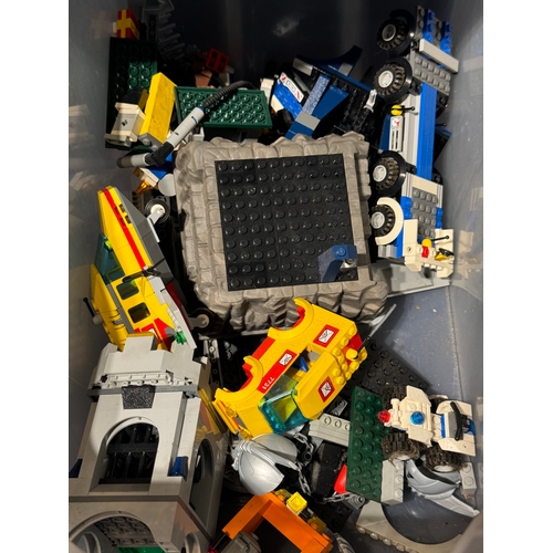 122 - LEGO - Two Bulk Box of Assorted built models / loose pieces - 5kg