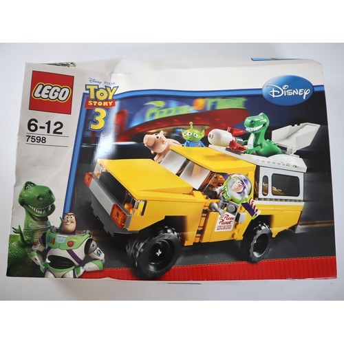 92 - LEGO Toy Story - 7597 Western Train Chase, 7599 Garbage Truck, 7592 Buzz Lightyear, 7598 Pizza Plane... 