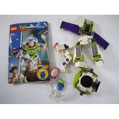 92 - LEGO Toy Story - 7597 Western Train Chase, 7599 Garbage Truck, 7592 Buzz Lightyear, 7598 Pizza Plane... 