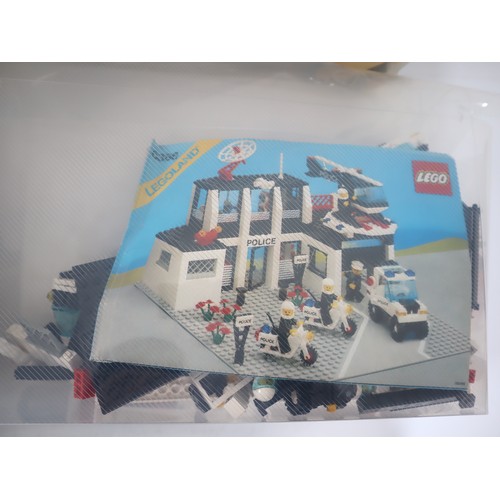 98 - LEGO - Collection of unboxed City Sets including 6396, 6386, 6387, 6381 + others