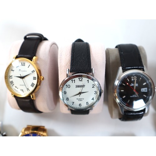 24 - Collection of watches including copies of Rolex, Breitling, Tag Heuer + Gold plated Gucci Watch