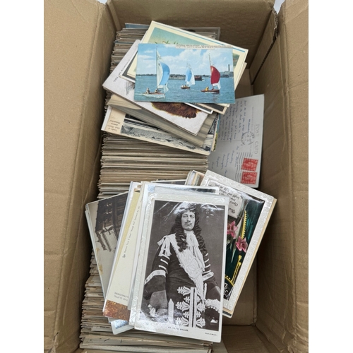 59 - Collection of approximately 1000 postcards - Social History, Locations, Actors, Actresses etc Early ... 