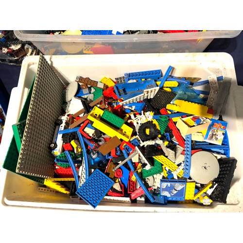 189 - Lego - Collection of various pieces including 7994 Blue Ship Hull - Approx 15kg