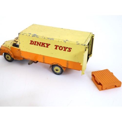 45 - Collection of Corgi & Dinky Toys commercial & heavy haulage die cast models