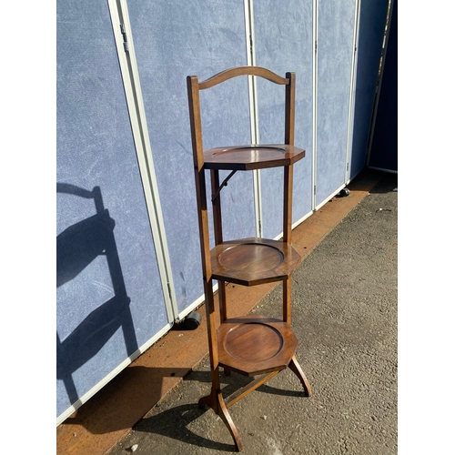 652 - Vintage collapsible plant stand.